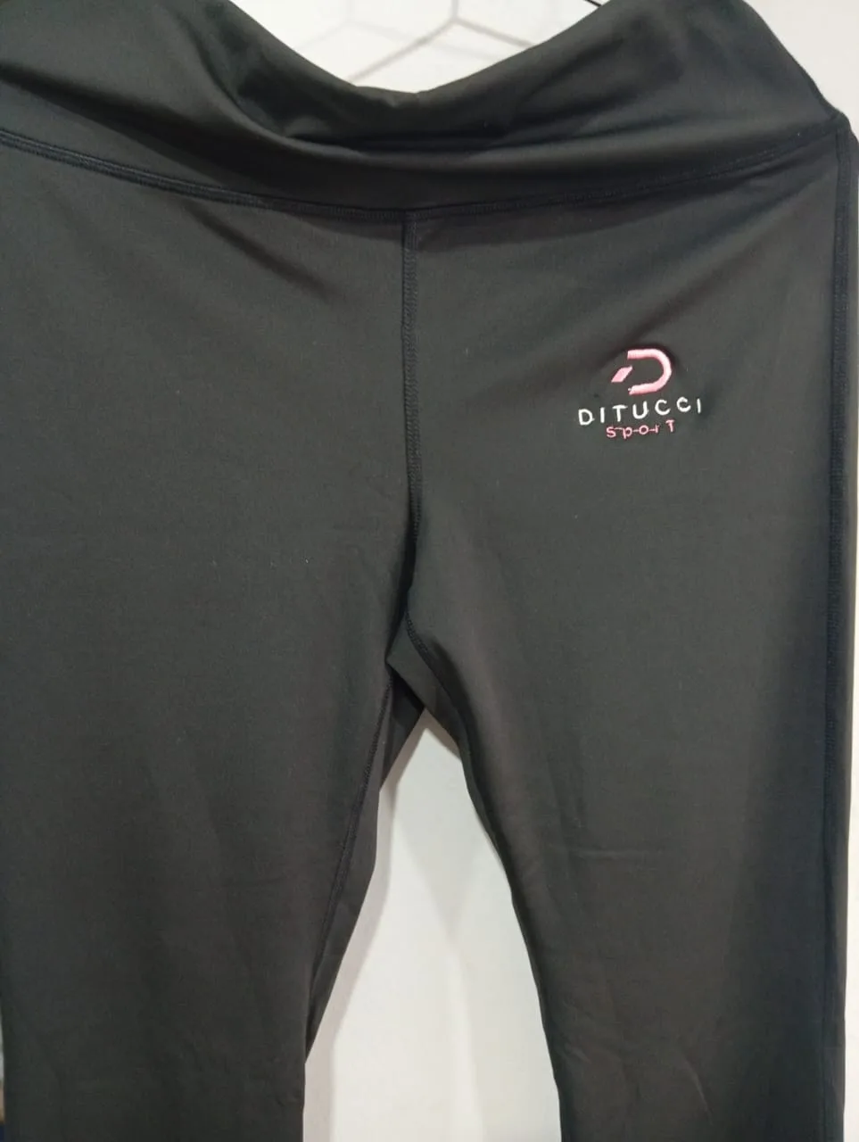 Calza y campera deportiva — DiTucci Sport, Salta Capital
